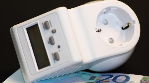 Energiemeter in een winkel die het stroomverbruik meet